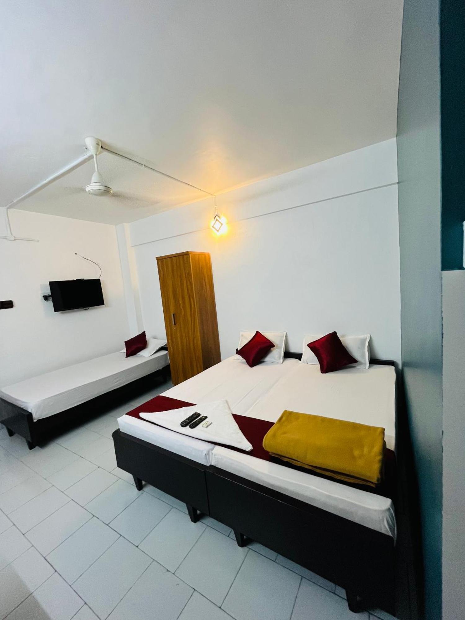 Priya Lodge Kozhikode Exterior photo